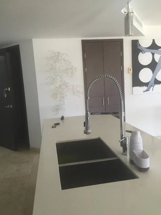 Modern Loft ,Eagle Beach ,Oasis Condo Palm Beach Aruba