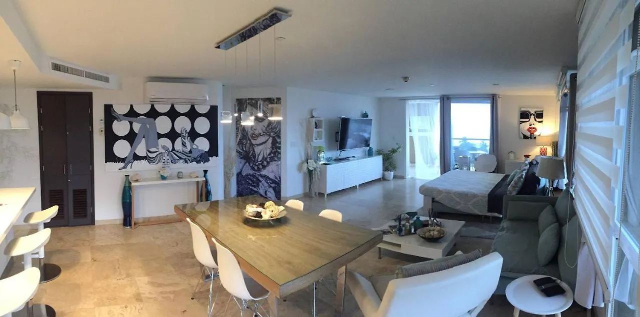 Modern Loft ,Eagle Beach ,Oasis Condo Palm Beach